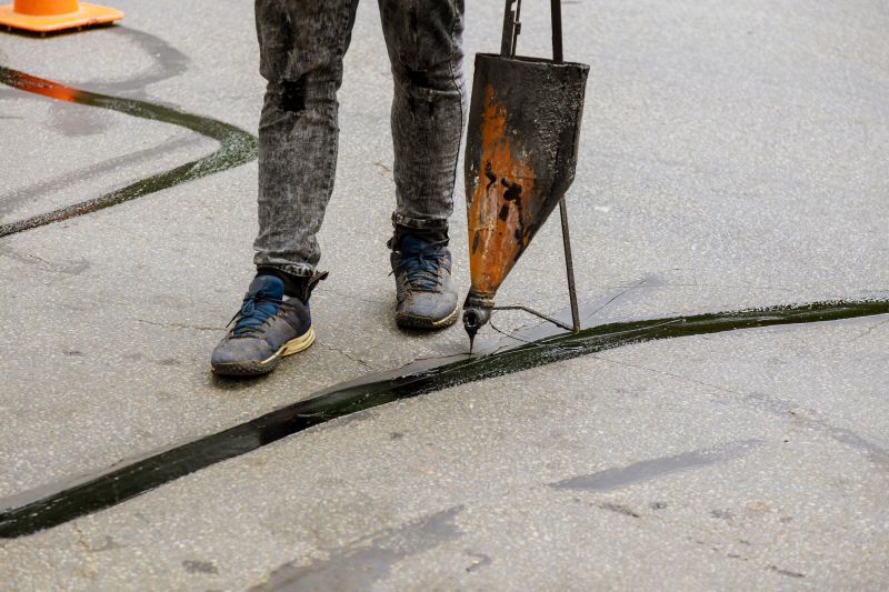 Who Does Asphalt Sealings