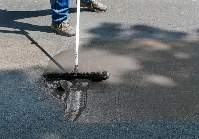 Who Does Asphalt Sealings